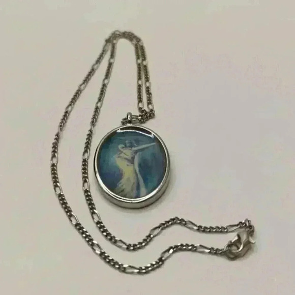 Art Print pendant Necklace EUC Jewelry Standing Madonna Child - Picture 5 of 5